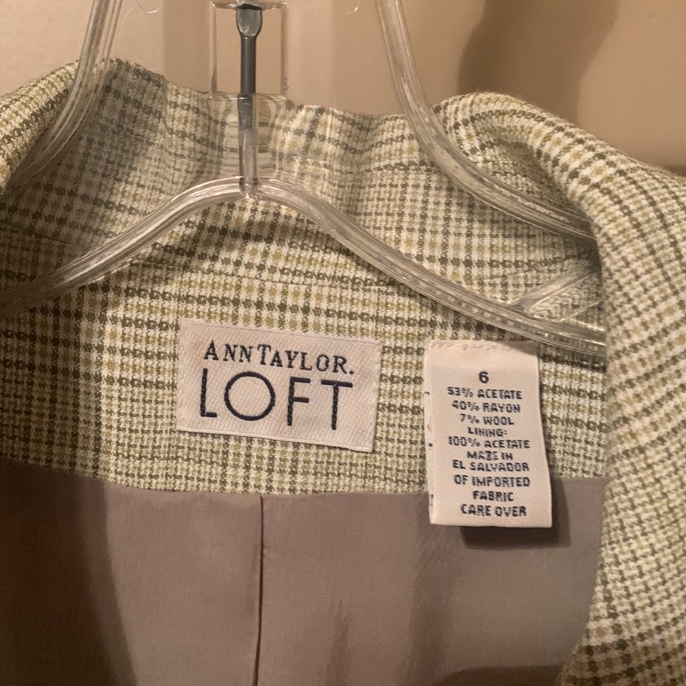 Ann Taylor LOFT Suit Jacket and Skirt set - Picture 2 of 12